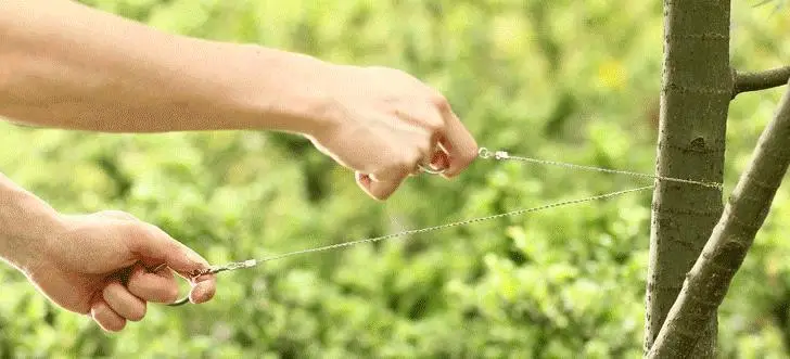 Outdoor Survival Hand Leather Case Steel Wire Life Saving Saw - Image 8